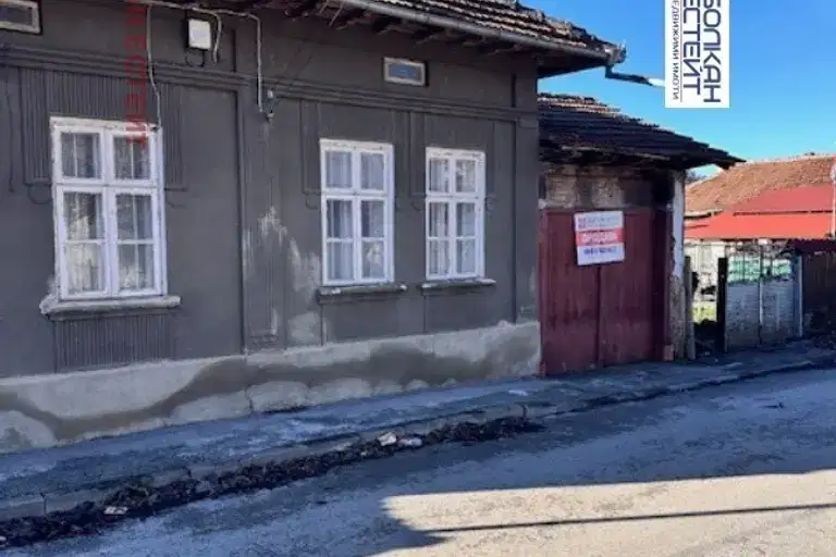 House in Oblast Veliko Tyrnovo, Zlatarica