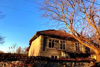 Къща във Велико Търново, с. Балван