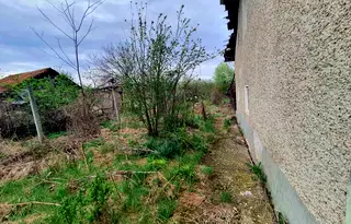 Къща във Велико Търново, с. Балван