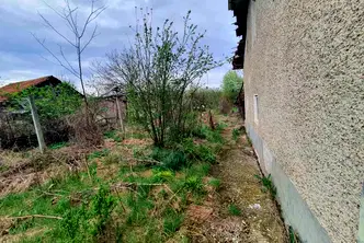 Къща във Велико Търново, с. Балван