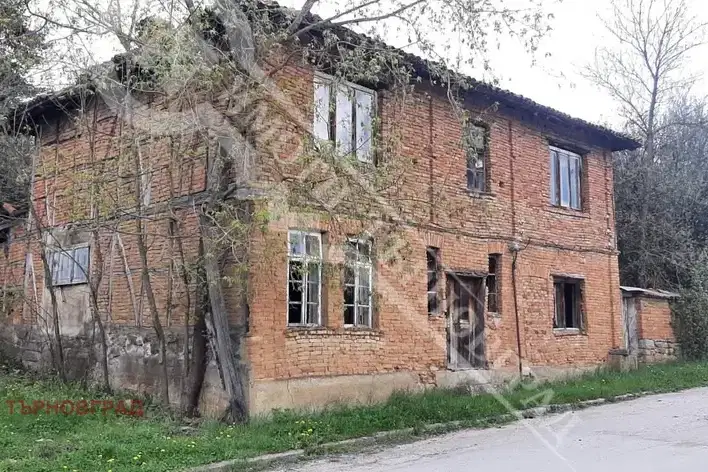 Къща във Велико Търново, с. Беброво