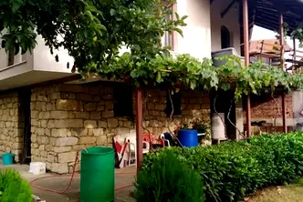 Къща във Велико Търново, с. Беляковец