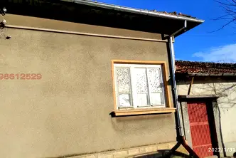 Къща във Велико Търново, с. Бутово