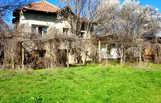 Къща във Велико Търново, с. Бутово