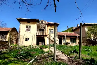 Къща във Велико Търново, с. Бяла река