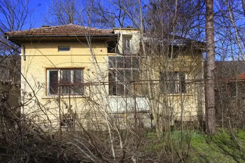 Къща във Велико Търново, с. Бяла река