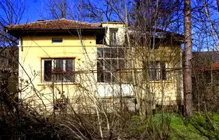 Къща във Велико Търново, с. Бяла река