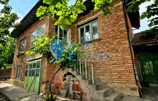 Къща във Велико Търново, с. Българско Сливово