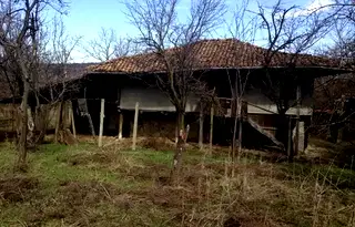 Къща във Велико Търново, с. Церова кория