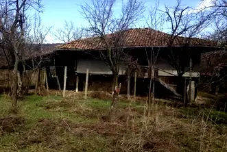 Къща във Велико Търново, с. Церова кория