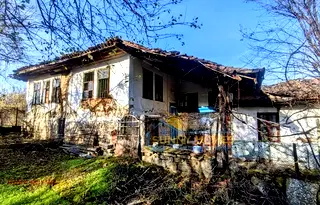 Къща във Велико Търново, с. Церова кория