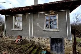 Къща във Велико Търново, с. Чакали