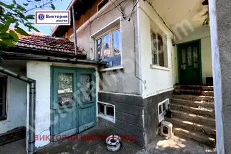 Къща във Велико Търново, с. Дичин