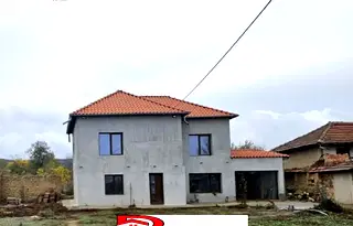 Къща във Велико Търново, с. Дичин