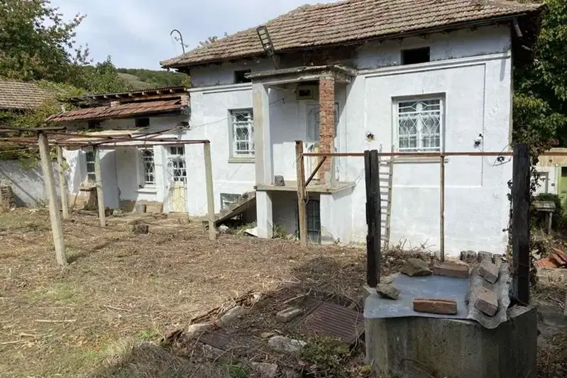 Къща във Велико Търново, с. Димча