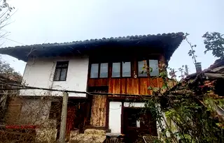 Къща във Велико Търново, с. Джулюница