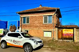 Къща във Велико Търново, с. Джулюница