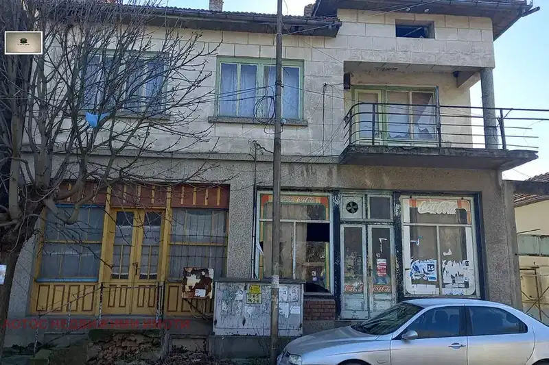 Къща във Велико Търново, с. Джулюница