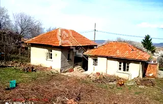 Къща във Велико Търново, с. Джулюница