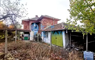 Къща във Велико Търново, с. Джулюница