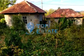Къща във Велико Търново, с. Джулюница
