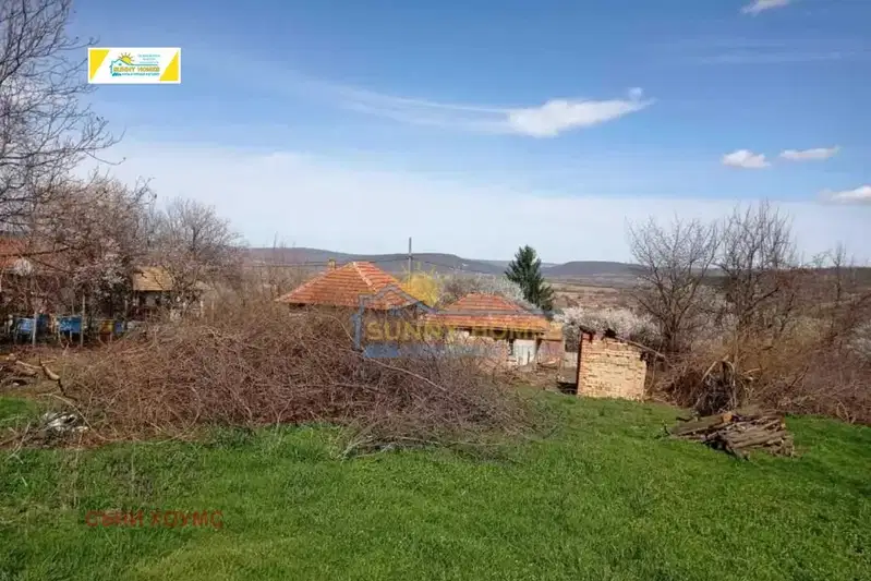 Къща във Велико Търново, с. Джулюница
