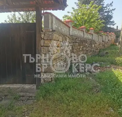 Снимка 3 — Къща във Велико Търново, с. Добри дял