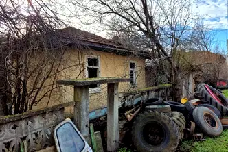 Къща във Велико Търново, с. Добри дял