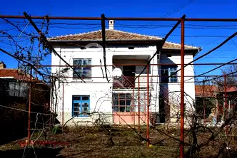 Къща във Велико Търново, с. Долна Липница