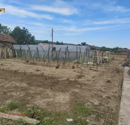 Снимка 3 — Къща във Велико Търново, с. Драганово