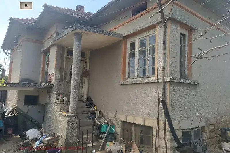 House in Oblast Veliko Tyrnovo, Draganovo