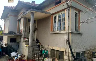Къща във Велико Търново, с. Драганово