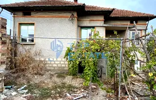 Къща във Велико Търново, с. Драганово