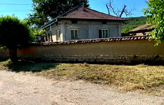 Къща във Велико Търново, с. Драганово