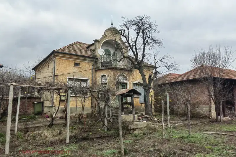 Къща във Велико Търново, с. Драганово
