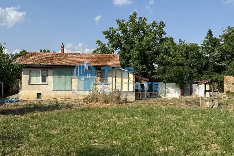 Къща във Велико Търново, с. Драганово