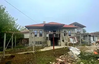 Къща във Велико Търново, с. Драганово