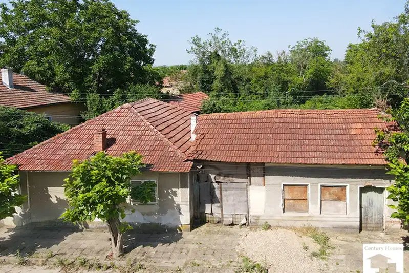Къща във Велико Търново, с. Драганово
