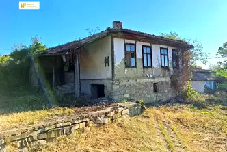 Къща във Велико Търново, с. Драгижево