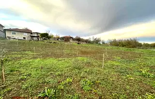 Къща във Велико Търново, с. Драгижево