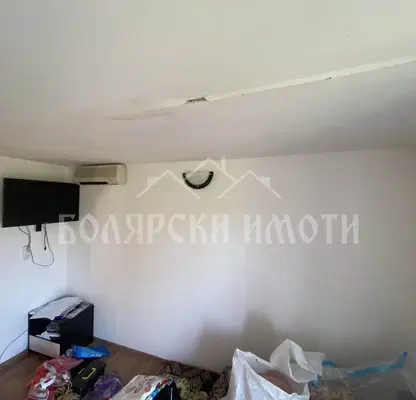 Снимка 3 — Къща във Велико Търново, с. Драгижево