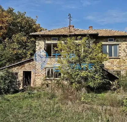Снимка 2 — Къща във Велико Търново, с. Драгомирово
