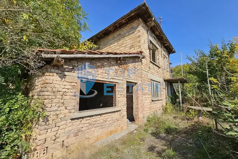 House in Oblast Veliko Tyrnovo, Dragomirovo