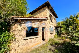 Къща във Велико Търново, с. Драгомирово