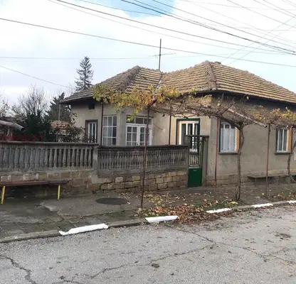 Снимка 3 — Къща във Велико Търново, с. Драгомирово
