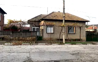 Къща във Велико Търново, с. Драгомирово