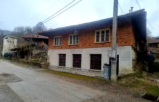 Къща във Велико Търново, с. Дрента