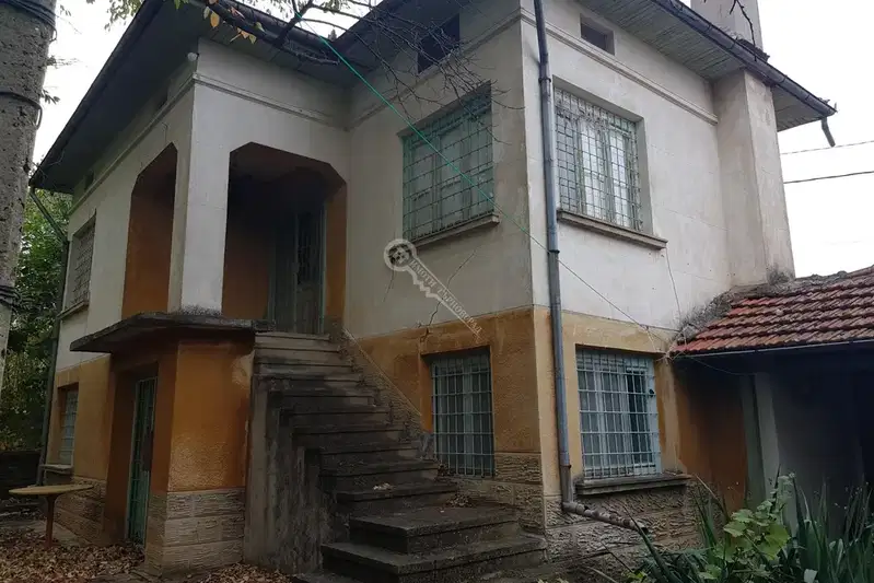 Къща във Велико Търново, с. Дъскот