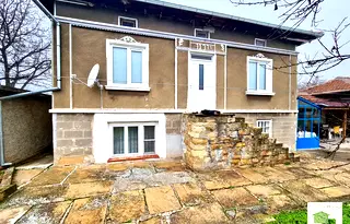 Къща във Велико Търново, с. Дъскот