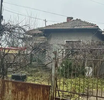 Снимка 4 — Къща във Велико Търново, с. Дъскот
